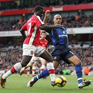 Emmanuel Eboue (Arsenal) Anton Ferdinand (Sunderland). Arsenal 2: 0 Sunderland