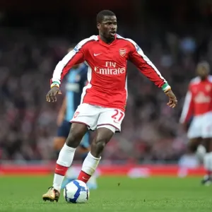 Emmanuel Eboue (Arsenal). Arsenal 2: 0 West Ham United, Barclays Premeir League