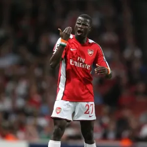 Emmanuel Eboue (Arsenal). Arsenal 2:0 Olympiacos, UEFA Champions League, Group H, Emirates Stadium Emmanuel Eboue (Arsenal). Arsenal 2:0 Olympiacos, UEFA Champions League, Group H, Emirates Stadium