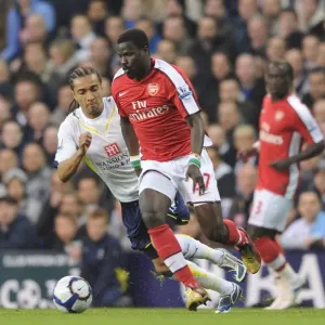 Emmanuel Eboue (Arsenal) Benoit Assou-Ekotto (Tottenham). Tottenham Hotspur 2: 1 Arsenal