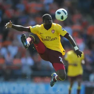 Emmanuel Eboue (Arsenal). Blackpool 1: 3 Arsenal, Barclays Premier League