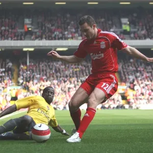 Emmanuel Eboué (Arsenal) Fabio Aurélio (Liverpool) Emmanuel Eboué (Arsenal) Fabio Aurélio (Liverpool)