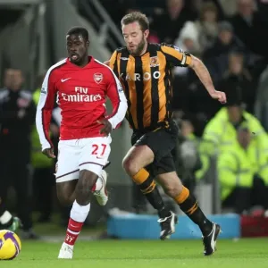 Emmanuel Eboue (Arsenal) Ian Ashbee (Hull)