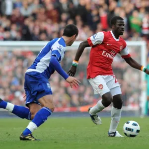 Emmanuel Eboue (Arsenal) Keith Fahey (Birmingham). Arsenal 2: 1 Birmingham City