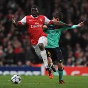 Emmanuel Eboue (Arsenal) Lionel Messi (Barcelona). Arsenal 2: 1 Barcelona