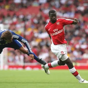 Emmanuel Eboue Print (Arsenal) - Emirates Cup 2008