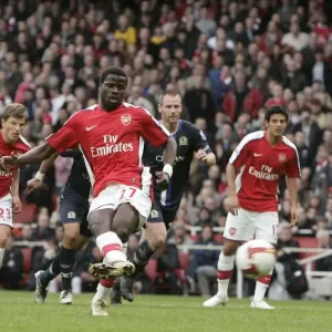 Emmanuel Eboue scores Arsenals 4th goal his 2nd from Emmanuel Eboue scores Arsenals 4th goal his 2nd from