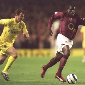 Emmanuel Eboue vs. Arruabarrena: Arsenal vs. Villarreal, Semi-Final 1st Leg, UEFA Champions League, Highbury, London, 19/4/06
