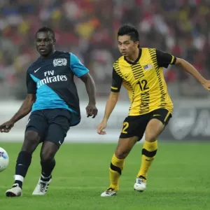 Emmanuel Frimpong (Arsenal) Amar Rohidan (Malaysia). Malaysia XI 0: 4 Arsenal Emmanuel Frimpong (Arsenal) Amar Rohidan (Malaysia). Malaysia XI 0: 4 Arsenal