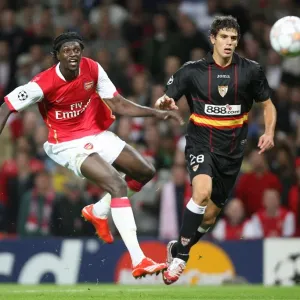 Emmauel Adebayor (Arsenal) Federico Fazio (Sevilla)