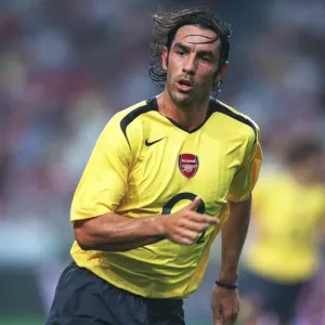 Euphoria Unleashed: Robert Pires Scores the Unforgettable Winning Goal at Amsterdam Tournament 2005 Euphoria Unleashed: Robert Pires Scores the Unforgettable Winning Goal at Amsterdam Tournament 2005
