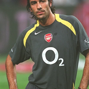 Euphoria Unleashed: Robert Pires Scores the Winning Goal for Arsenal at the 2005 Amsterdam Tournament vs Ajax