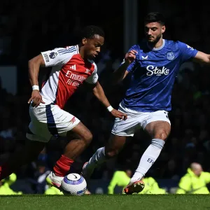 Everton FC v Arsenal FC - Premier League Everton FC v Arsenal FC - Premier League
