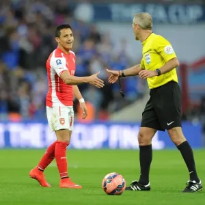 FA Cup Semi-Final Handshake: Alexis Sanchez and Martin Atkinson (Arsenal vs. Reading, 2015)