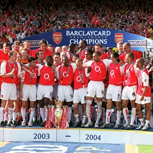 FA Premiership Showdown: Arsenal vs Leicester City, May 15, 2004, Highbury Stadium, London