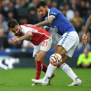 Fabio Vieira vs. Dwight McNeil: Battle at Goodison Park - Everton vs. Arsenal, Premier League 2023-24