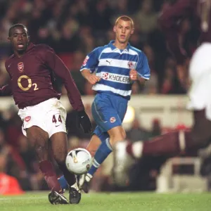 Fabrice Muamba (Arsenal) Steven Sidwell (Reading). Arsenal 3: 0 Reading