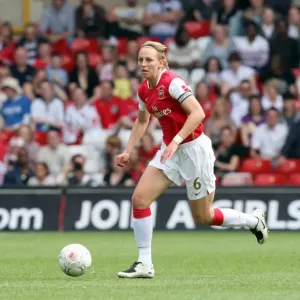 Faye White (Arsenal)