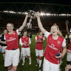 Faye White and Jayne Ludlow (Arsenal) with the Premier League Trophy Faye White and Jayne Ludlow (Arsenal) with the Premier League Trophy