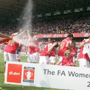 Faye White's Triumph: Arsenal's FA Cup Victory