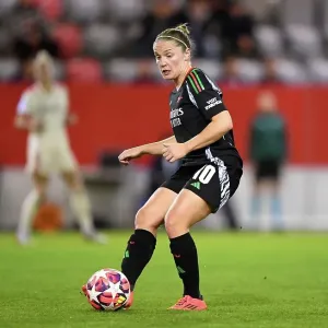 FC Bayern Munchen v Arsenal FC - UEFA Women's Champions League 2024/25 Group Stage MD1