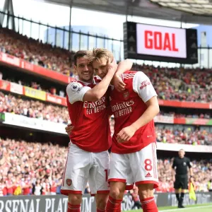 Five-Star Arsenal: Martin Odegaard and Cedric Soares Unforgettable Goal Celebration (2021-22)