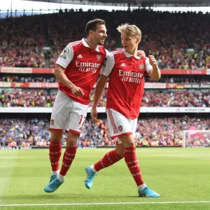 Five-Star Odegaard: Martin's Brace Powers Arsenal to Dominant 5-0 Victory over Everton (2021-22)