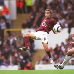Flamini vs. Carrick: The Intense Rivalry - Arsenal vs. Tottenham, 2005