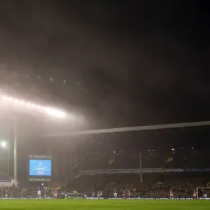 The fog hangs over Goodison Park The fog hangs over Goodison Park