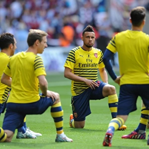 Francis Coquelin (Arsenal) warms up before the match. Arsenal 4: 0 Aston Villa. FA Cup Final
