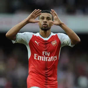 Francis Coquelin's Emotional Moment after Arsenal's Win Against Southampton (2016-17)