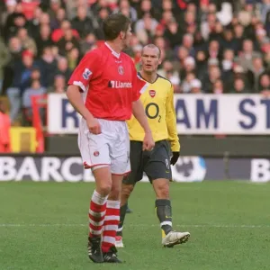 Freddie Ljungberg (Arsenal) Hermann Hreidarsson (Charlton) Freddie Ljungberg (Arsenal) Hermann Hreidarsson (Charlton)