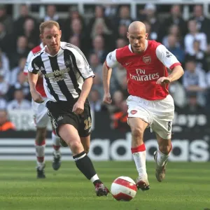Freddie Ljungberg (Arsenal) Nicky Butt (Newcastle United) Freddie Ljungberg (Arsenal) Nicky Butt (Newcastle United)