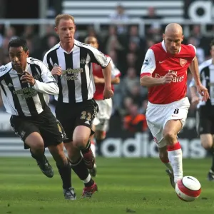 Freddie Ljungberg (Arsenal) Noberto Solano and Nicky Butt (Newcastle United) Freddie Ljungberg (Arsenal) Noberto Solano and Nicky Butt (Newcastle United)