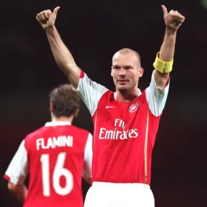 Freddie Ljungberg celebrates scoring Arsenal 1st goal