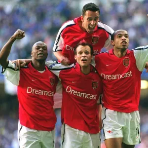 Fredrik Ljungberg and Thierry Henry Print - 2002 FA Cup Final Celebration Fredrik Ljungberg and Thierry Henry Print - 2002 FA Cup Final Celebration