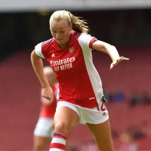 Frida Maanum in Action: Arsenal Women vs. Chelsea Women, Mind Series 2021-22