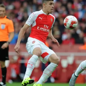 Gabriel in Action: Arsenal vs. VfL Wolfsburg - Emirates Cup 2015