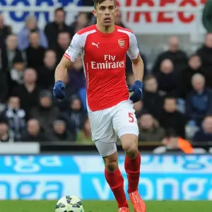 Gabriel in Action: Newcastle United vs Arsenal, Premier League 2014/15