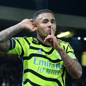 Gabriel Jesus Scores Arsenal's Second Goal: Luton Town vs Arsenal, Premier League 2023-24 Gabriel Jesus Scores Arsenal's Second Goal: Luton Town vs Arsenal, Premier League 2023-24