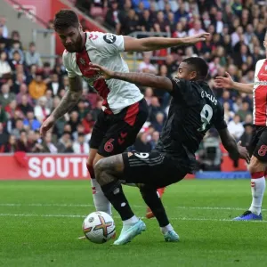 Gabriel Jesus vs Duje Caleta-Car: Intense Battle in Southampton v Arsenal Premier League Clash
