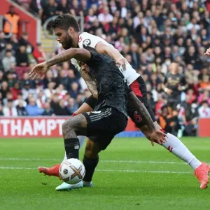 Gabriel Jesus vs Duje Caleta-Car: A Premier League Battle at Southampton