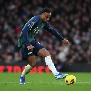 Gabriel Magalhaes in Action: Arsenal vs. Fulham, Premier League 2023-24 Gabriel Magalhaes in Action: Arsenal vs. Fulham, Premier League 2023-24