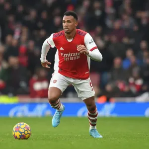 Gabriel Magalhaes Focuses in Arsenal's Battle Against Burnley (Arsenal v Burnley, 2021-22)