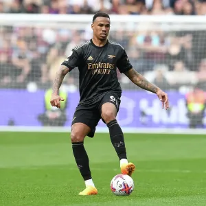 Gabriel Magalhaes Focuses in Arsenal's Battle at London Stadium: West Ham United vs Arsenal FC, Premier League 2022-23