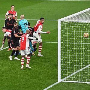 Gabriel Magalhaes Scores Arsenal's Third Goal vs Southampton (Premier League 2021-22)