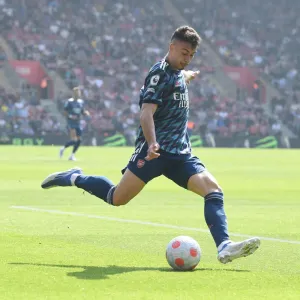 Gabriel Martinelli in Action: Southampton vs. Arsenal, Premier League 2021-22