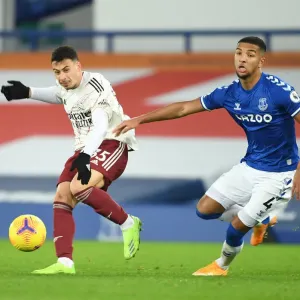 Gabriel Martinelli vs Mason Holgate: Intense Battle at Goodison Park - Everton vs Arsenal, Premier League 2020-21