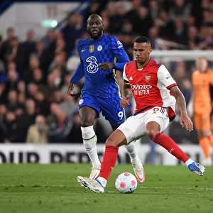 Gabriel vs. Lukaku: Intense Clash Between Chelsea and Arsenal in the Premier League