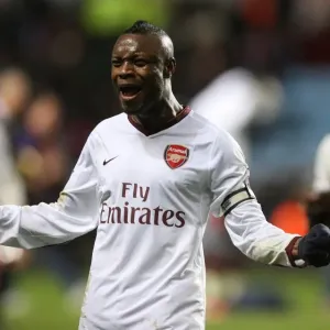 Gallas Glory: Arsenal's Triumphant 2-1 Victory Over Aston Villa, 2007